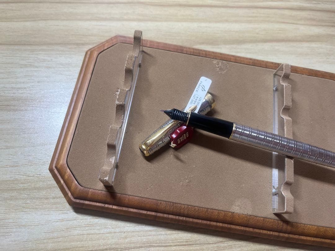 PILOT Parker fountain pen with transparent barrel, showing metal parts and original packaging
