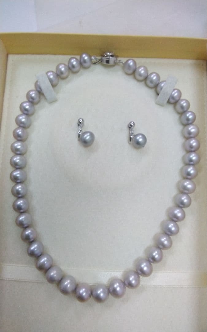 Akwoy large 11mm real pearl necklace with silver clasp and matching dangling pearl earrings