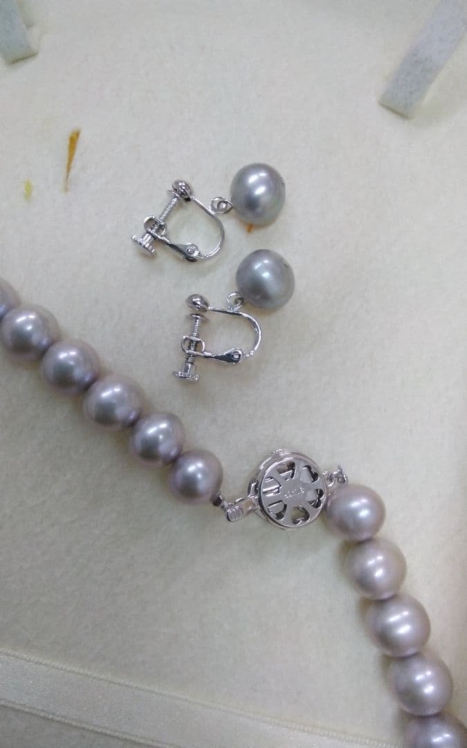 Akwoy large 11mm real pearl necklace with silver clasp and matching dangling pearl earrings