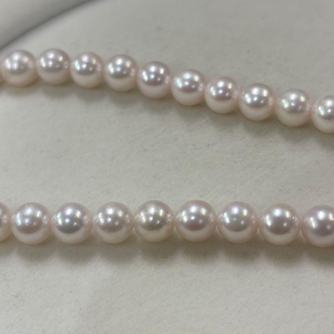 Akoya pearl necklace 44cm with 6.9-9.5mm gradient pearls from Ise-Shima Ago Bay displayed on a white background