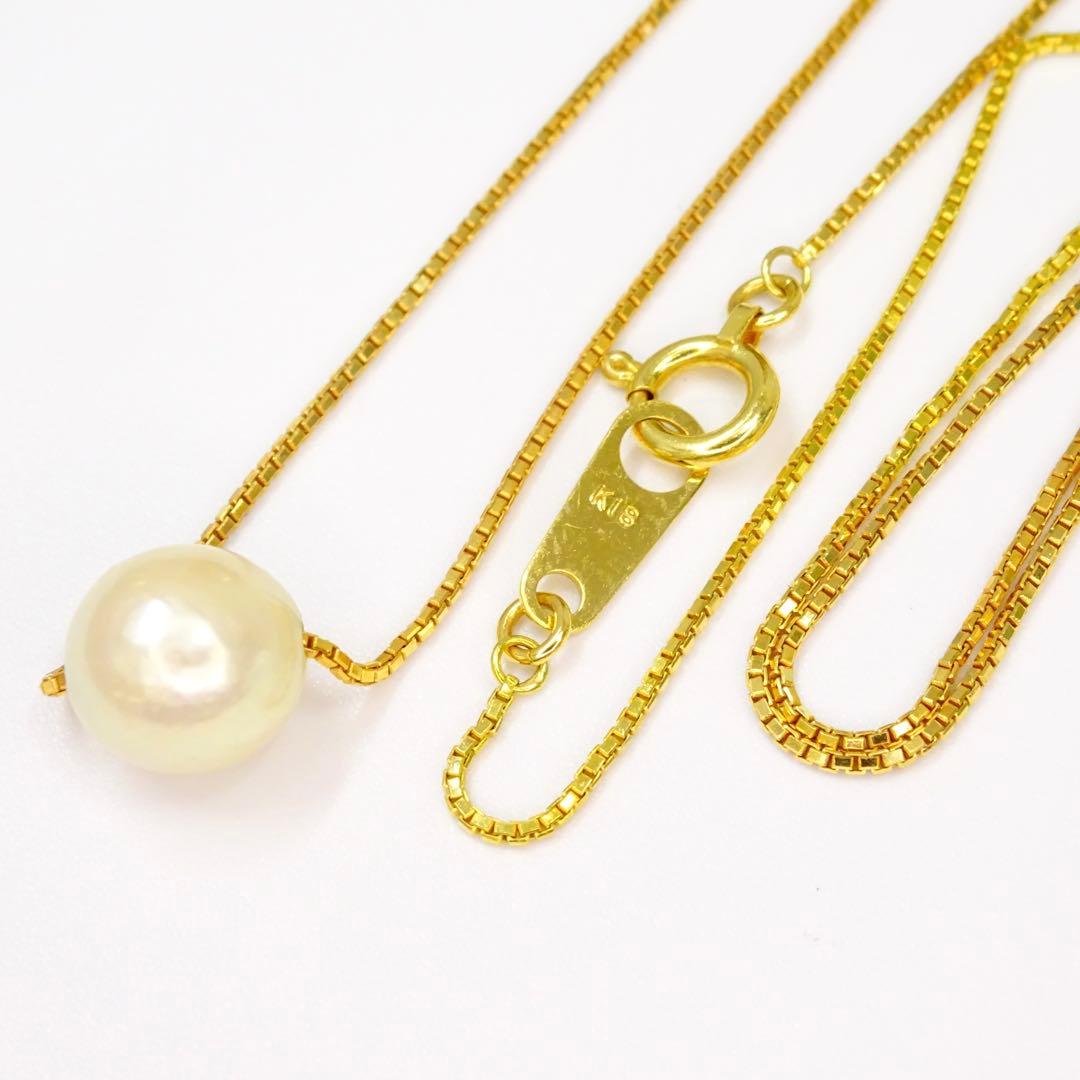 18K gold Akoya pearl pendant necklace with genuine pearl on a delicate gold chain