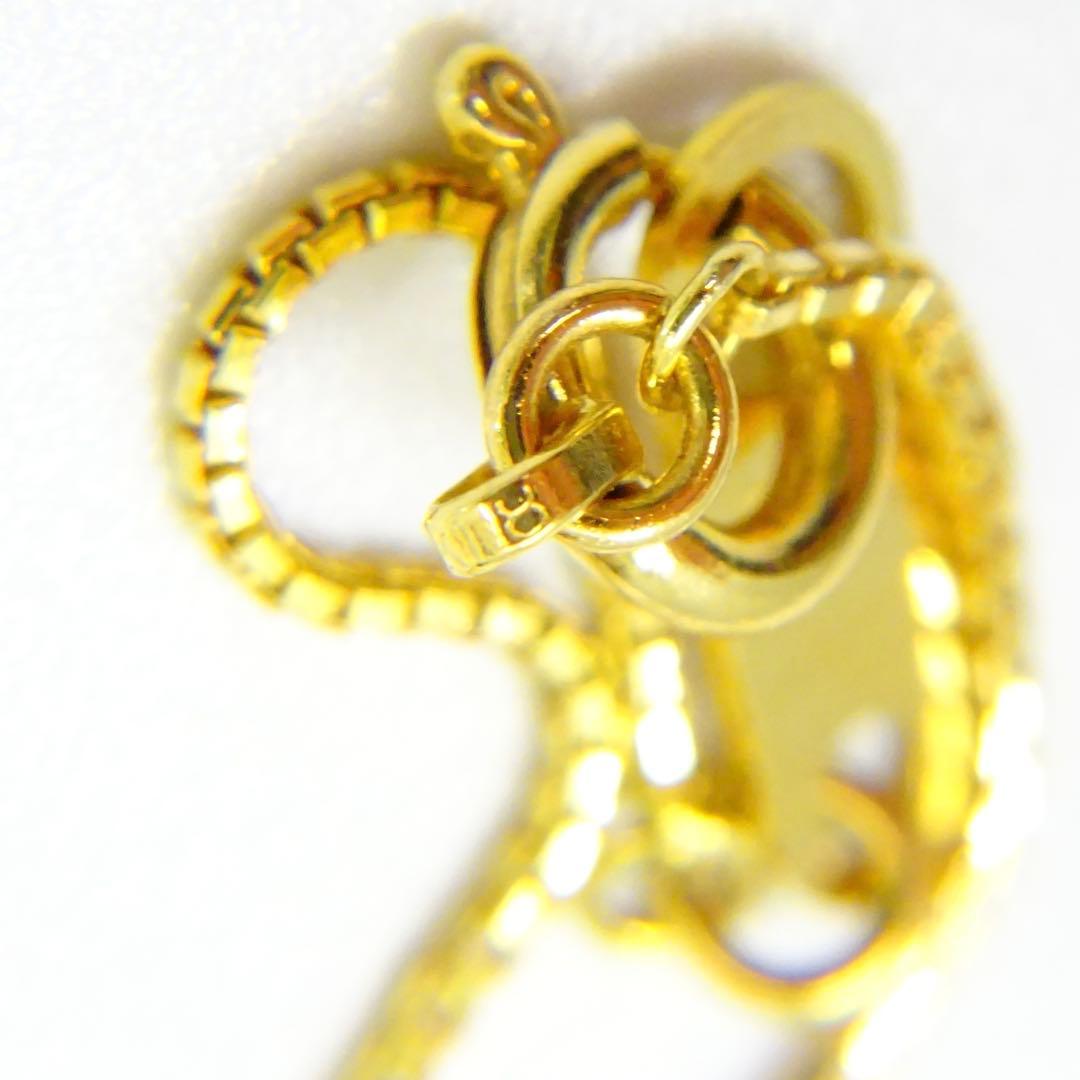 18K gold Akoya pearl pendant necklace with genuine pearl on a delicate gold chain