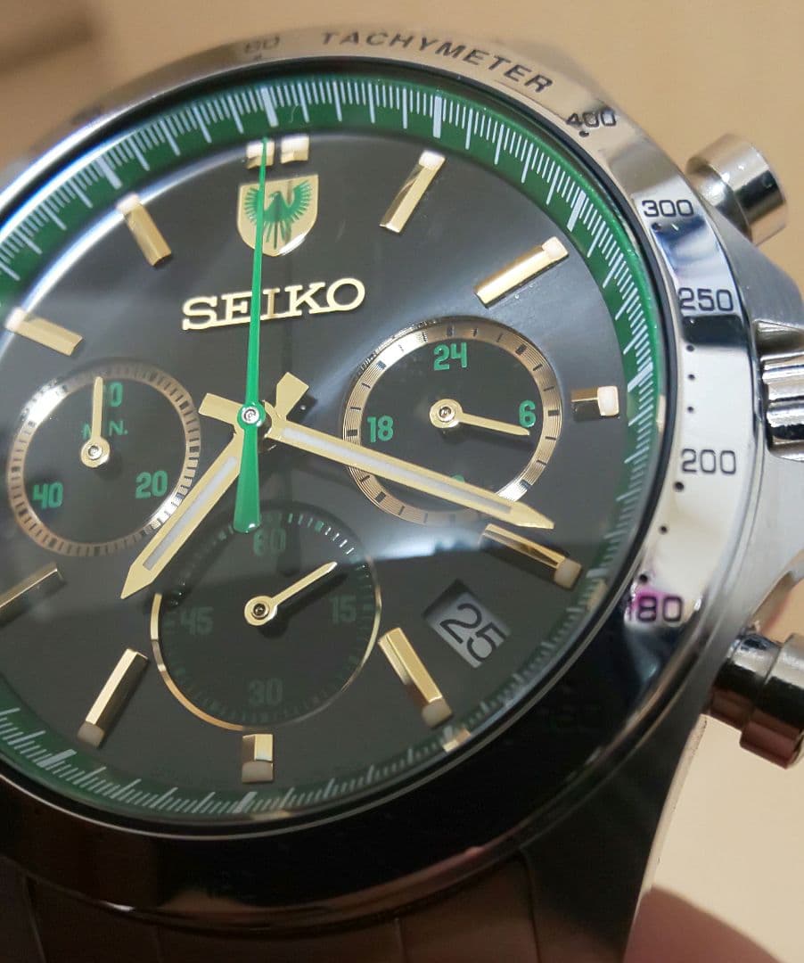SEIKO 300 Limited Edition SEIKO Chronograph Quartz Men's Watch — Japanese