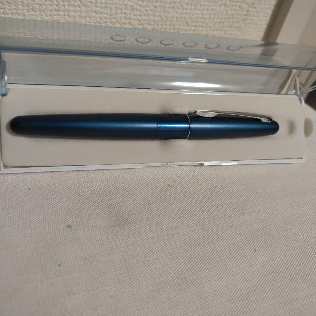Green 8321 PILOT COCOON Fountain Pen in blue with instruction manual and transparent case