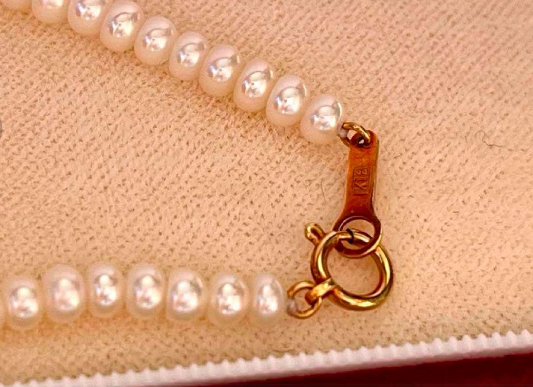 Mikimoto K18 Baby Pearl Necklace 40cm length gold chain with single delicate pearl pendant