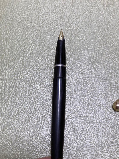 Pilot 14k Fountain Pen in gold finish showcasing nib and cap for premium writing