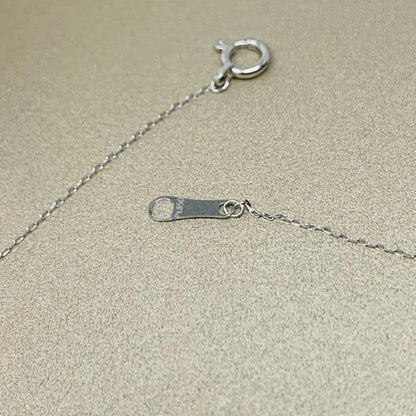 PT850 platinum necklace featuring a 7mm Akoya pearl on a 40cm chain