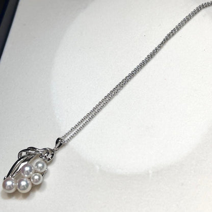 Mikimoto Akoya pearl silver necklace with 6.5mm pearls and 44cm chain length