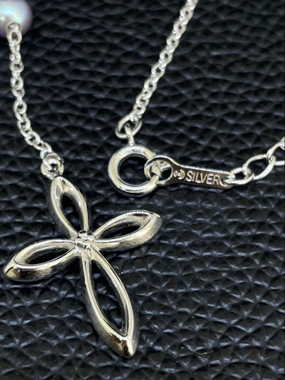 Tasaki Pearl Y-shape Cross Necklace in silver and white with a 41 cm chain on a white background