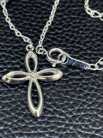 Tasaki Pearl Y-shape Cross Necklace in silver and white with a 41 cm chain on a white background