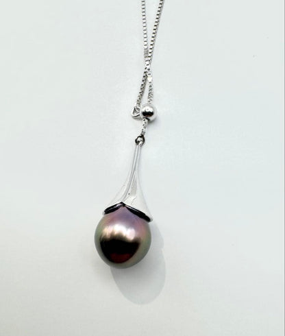 Tasaki SV Black Bird of Paradise necklace featuring a 10.8mm peacock color pearl on a 45cm chain