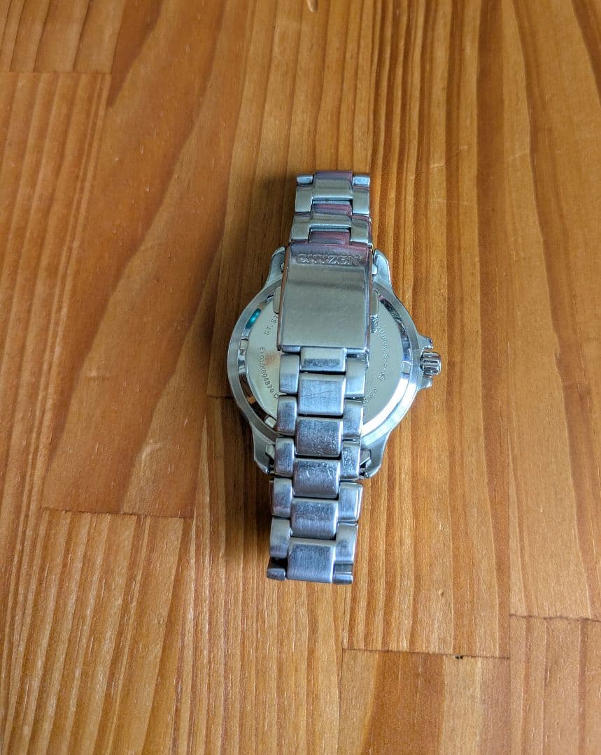 Citizen V157-0BX0 Solar Men's Watch — Japanese