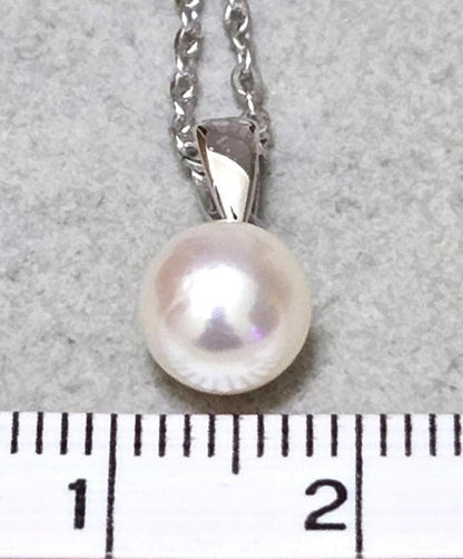 Mikimoto Akoya Pearl Necklace 43623 featuring silver chain and luminous Akoya pearl pendant about 40 cm long