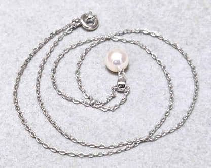 Mikimoto Akoya Pearl Necklace 43623 featuring silver chain and luminous Akoya pearl pendant about 40 cm long