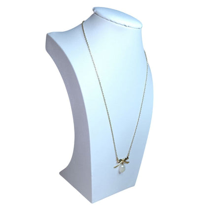 Mikimoto ribbon motif necklace featuring gold and pearl with 37 cm length, crafted in 14K gold