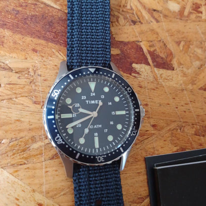TIMEX TW-2T75400 Quartz Men's Watch — Japanese