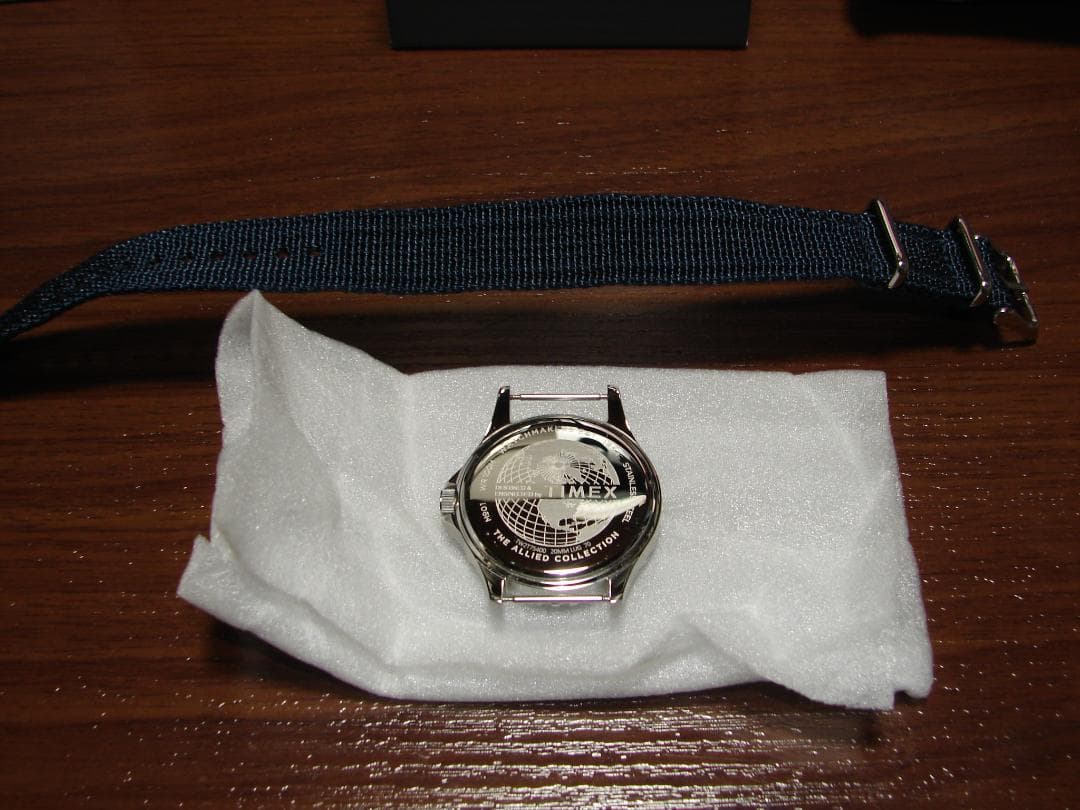 TIMEX TW-2T75400 Quartz Men's Watch — Japanese