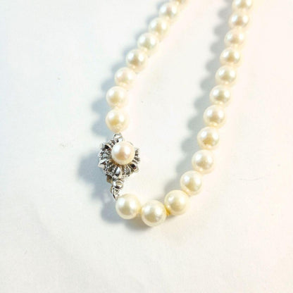 Akoya Pearl Necklace and Earrings Set PN1010 white pearls, 39 cm necklace with matching earrings