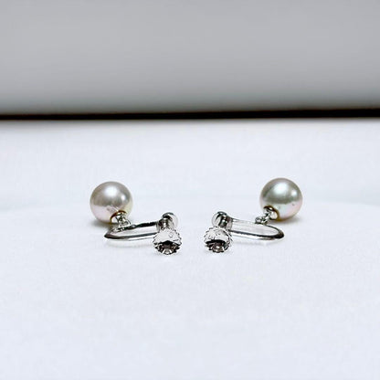 Natural Akoya pearl necklace and matching earrings with white 7.5 mm pearls