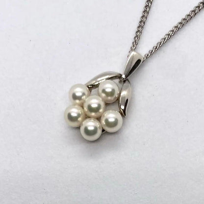Mikimoto Akoya pearl flower necklace with silver chain and 15x13 mm flower-shaped pendant