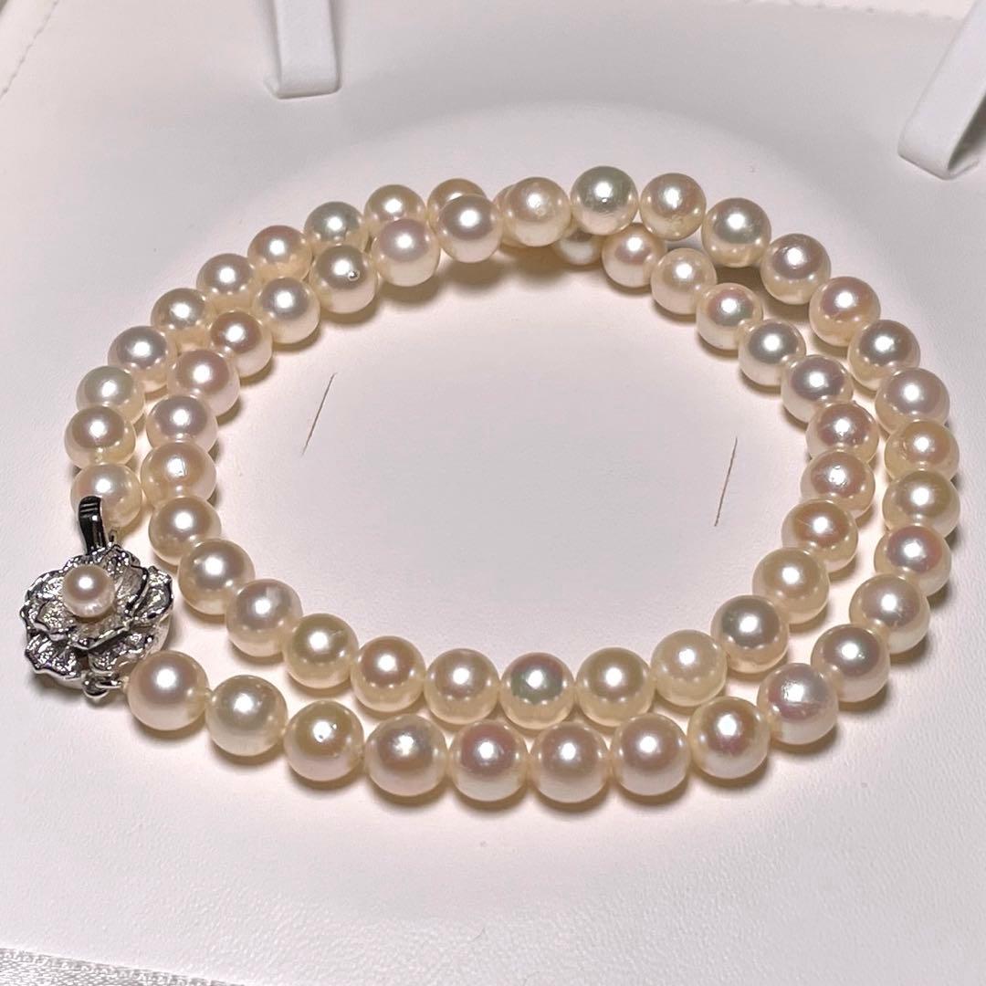 Akoya pearl semi-round pearl necklace with 6.4-7.0mm white pearls on silver chain, 42.8 cm length