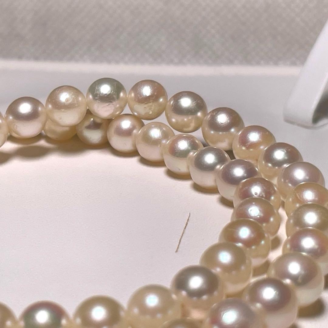 Akoya pearl semi-round pearl necklace with 6.4-7.0mm white pearls on silver chain, 42.8 cm length
