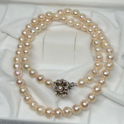 Akoya pearl necklace with 5.9mm to 6.3mm white pearls and silver hallmark clasp, 41.5cm length