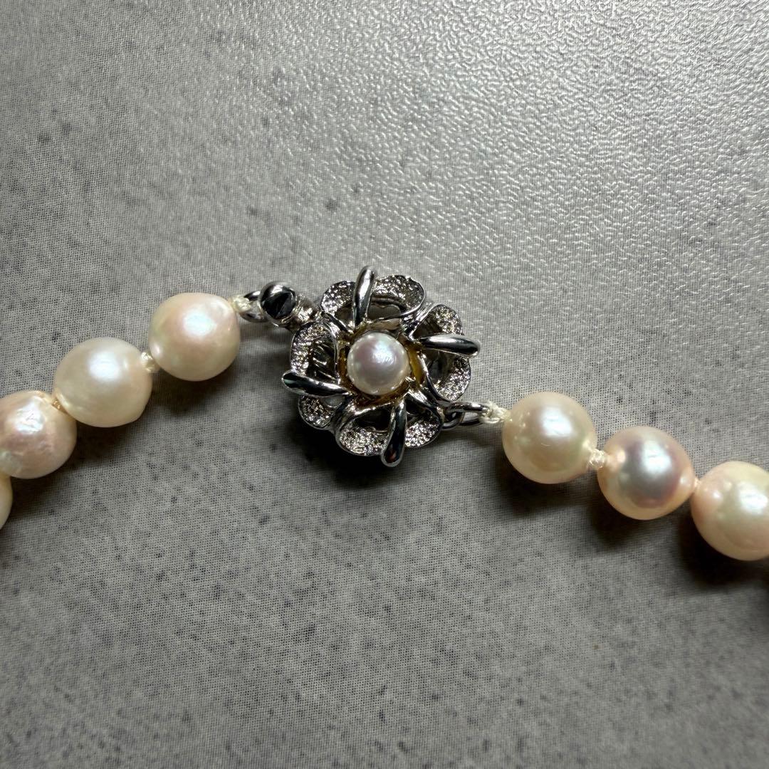 Akoya pearl necklace with 5.9mm to 6.3mm white pearls and silver hallmark clasp, 41.5cm length
