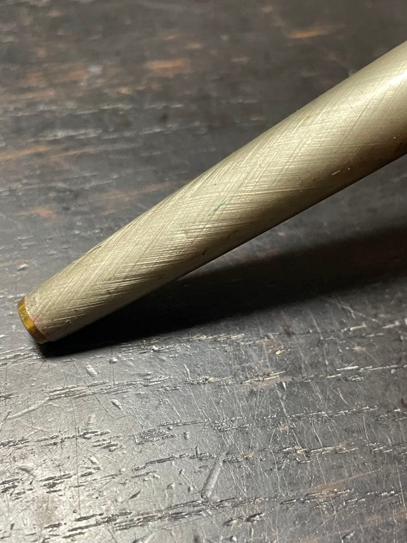 Pilot Fountain Pen 14K Aging Present with gold nib and sleek black barrel, 132mm length