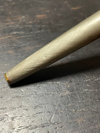 Pilot Fountain Pen 14K Aging Present with gold nib and sleek black barrel, 132mm length