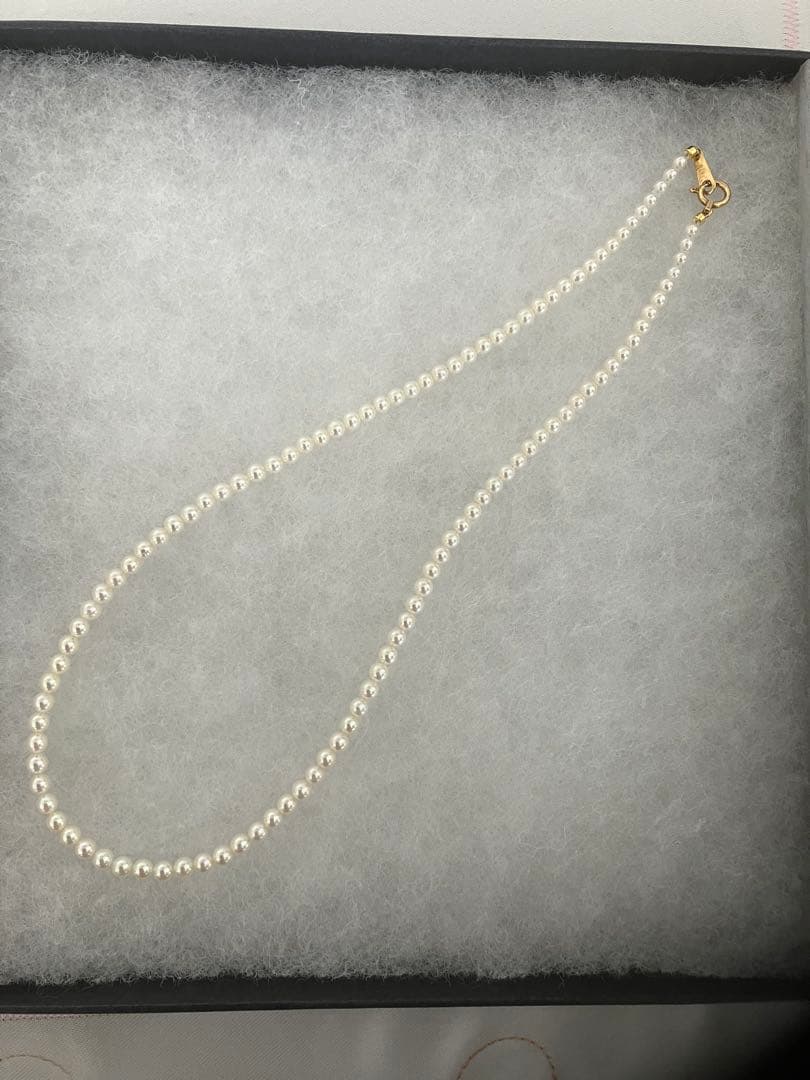 K18 Akoya baby pearl necklace length 41.5cm featuring small 3.2-3.8mm white pearls on a gold chain