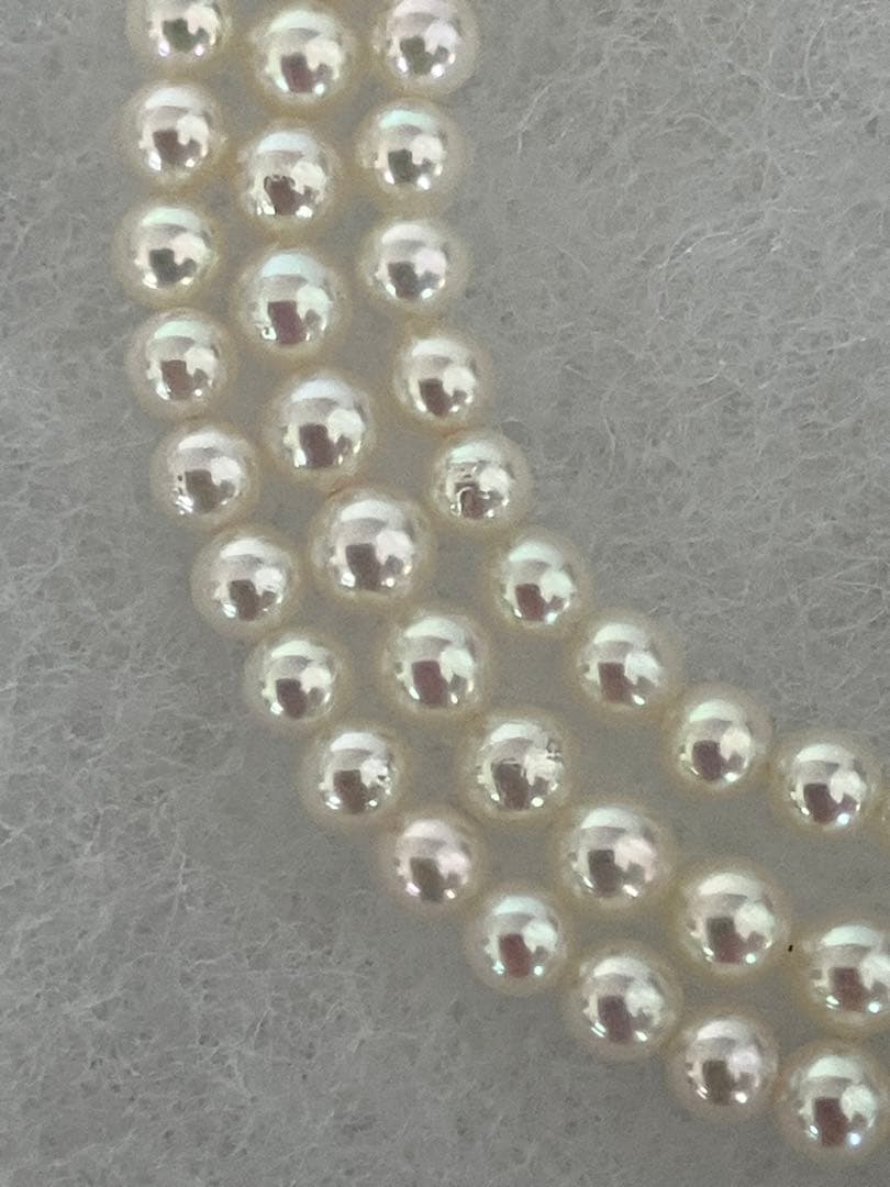 K18 Akoya baby pearl necklace length 41.5cm featuring small 3.2-3.8mm white pearls on a gold chain