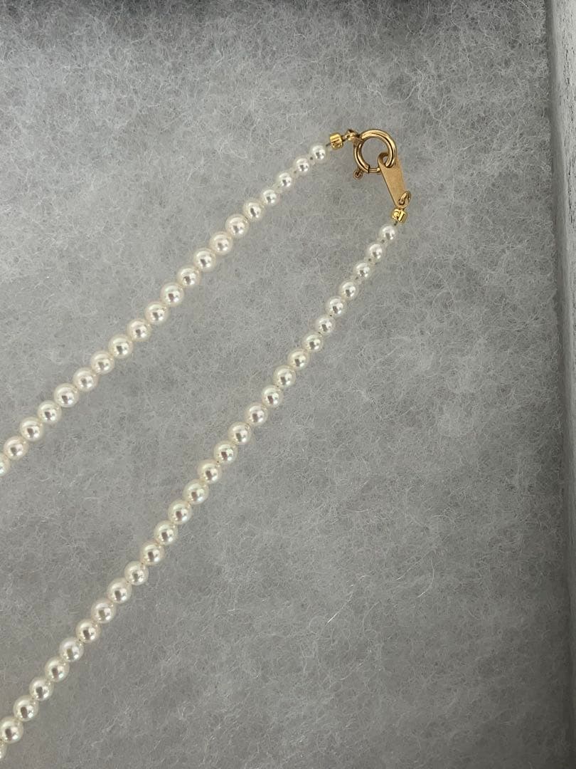 K18 Akoya baby pearl necklace length 41.5cm featuring small 3.2-3.8mm white pearls on a gold chain
