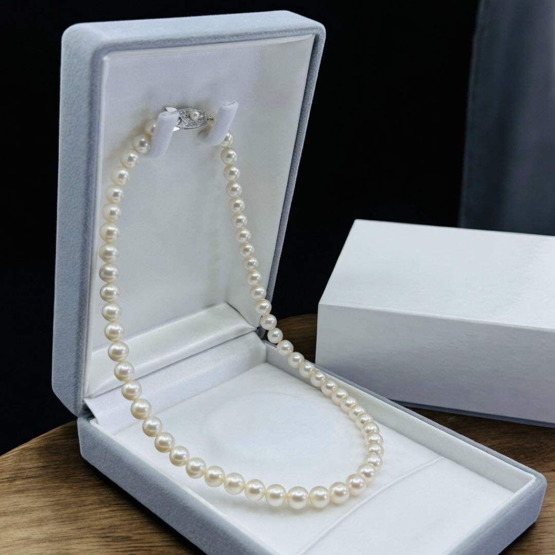 Takatsuki Akoya pearl necklace featuring round 6.5-6 mm pearls on a 37 cm strand