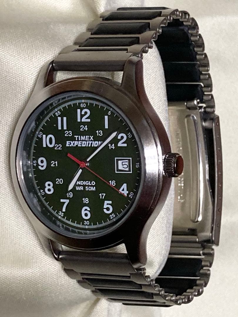 TIMEX Expedition Analog Men's Watch — Japanese