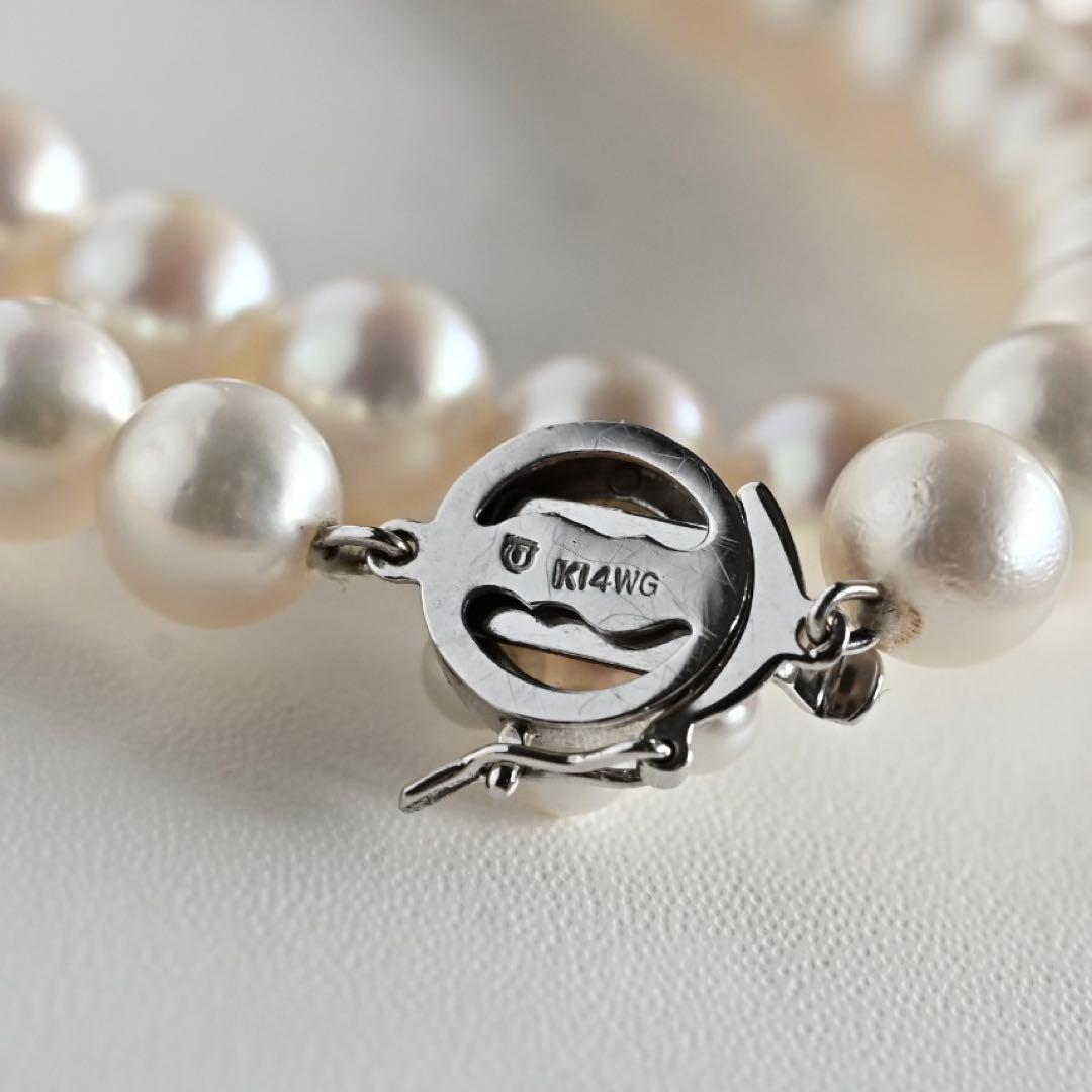 Takatsuki pearl necklace featuring 8mm round Aoyama pearls and a WGk14 white gold clasp, 42cm length