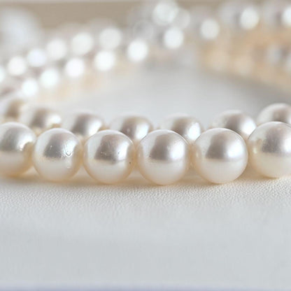 Takatsuki pearl necklace featuring 8mm round Aoyama pearls and a WGk14 white gold clasp, 42cm length
