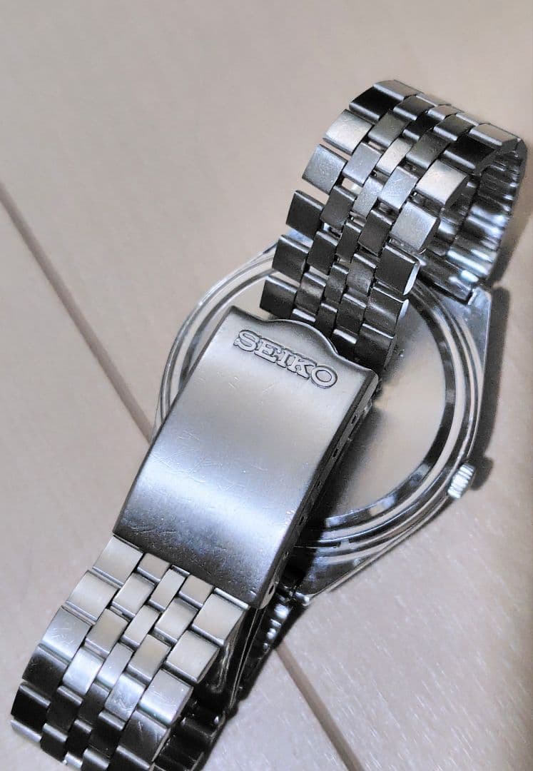 SEIKO 7546 Quartz Men's Watch — Japanese