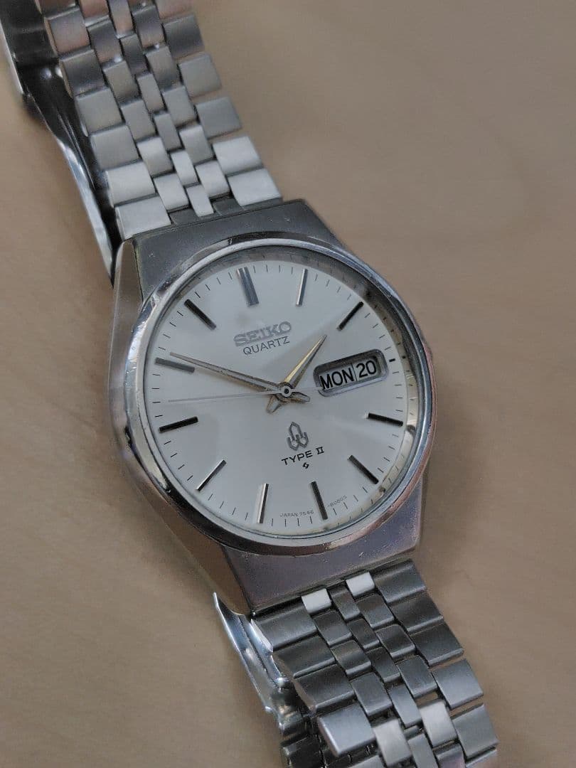 SEIKO 7546 Quartz Men's Watch — Japanese
