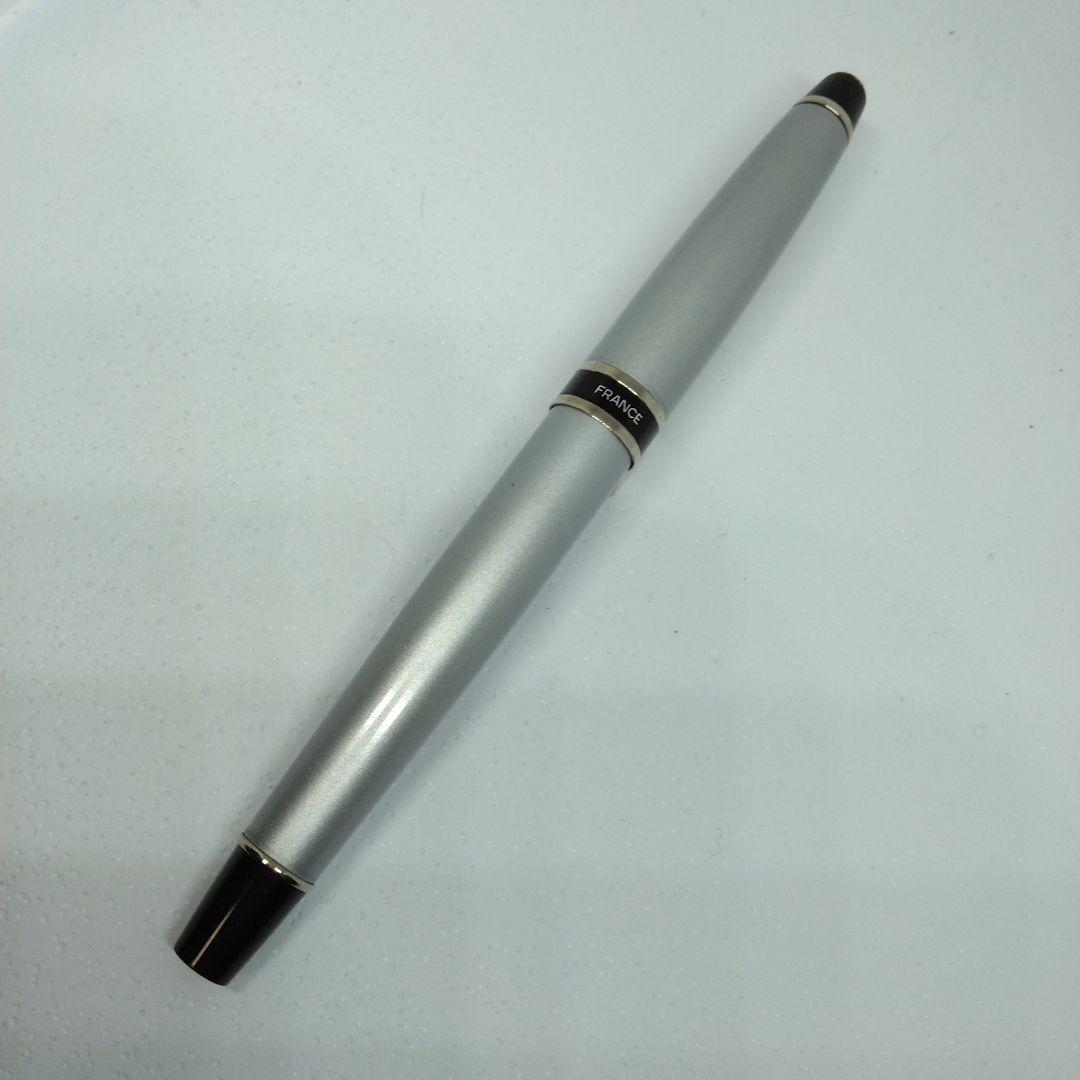 WATERMAN Silver fountain pen with dedicated case and instruction manual displayed
