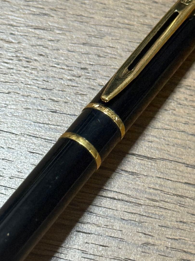 Waterman Pen and Fountain Pen Set with classic design and smooth ballpoint pen in black finish