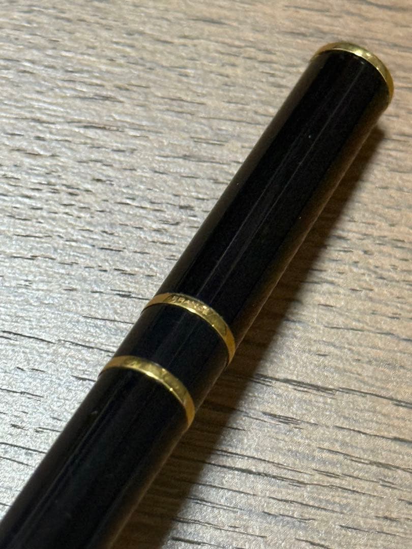 Waterman Pen and Fountain Pen Set with classic design and smooth ballpoint pen in black finish