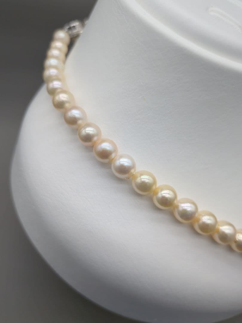 Akoya genuine pearl necklace with 7.5-8mm champagne yellow pearls, 42.8cm length