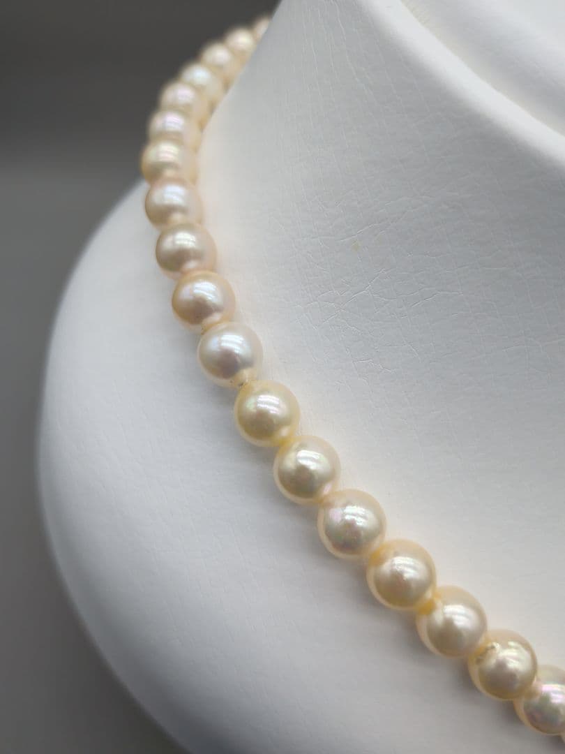 Akoya genuine pearl necklace with 7.5-8mm champagne yellow pearls, 42.8cm length