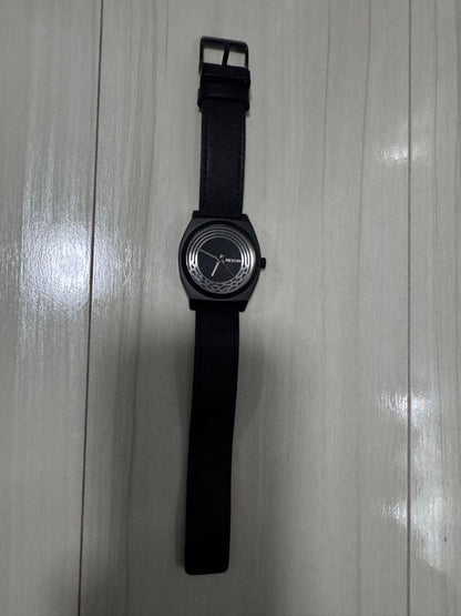NIXON スターウォーズコラボモデル Quartz Men's Watch — Japanese