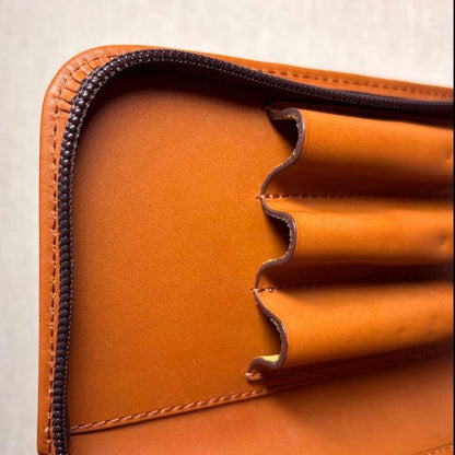 Pilot×Somes brown cowhide leather pen case with three slots and zipper closure