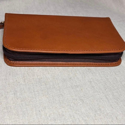 Pilot×Somes brown cowhide leather pen case with three slots and zipper closure