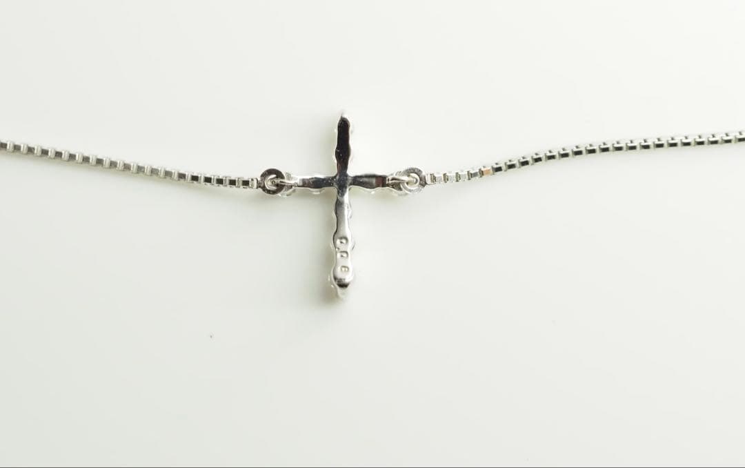 Law Cross Necklace with diamonds in 10 karat gold, 10.5mm pendant on 39.5cm chain with pouch