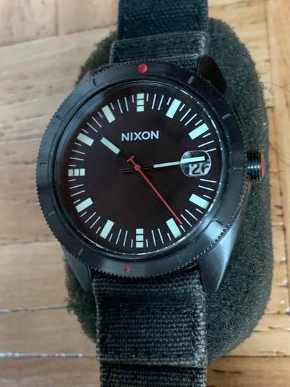 NIXON A355-001 Quartz Men's Watch — Japanese