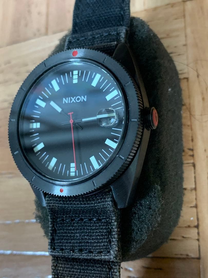 NIXON A355-001 Quartz Men's Watch — Japanese